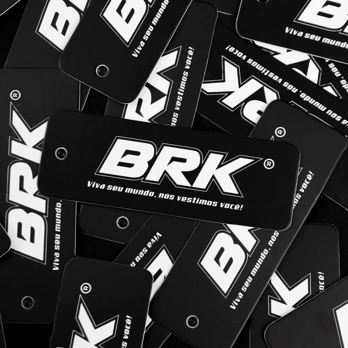 Etiquetas BRK aplicadas em produtos de pesca